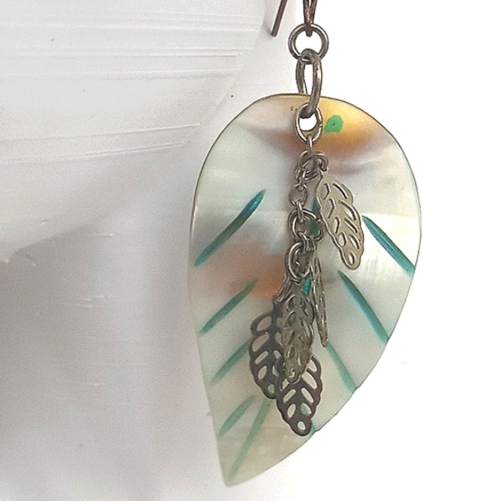 Shell & Feather Dangle Earrings - Picture 2 of 6